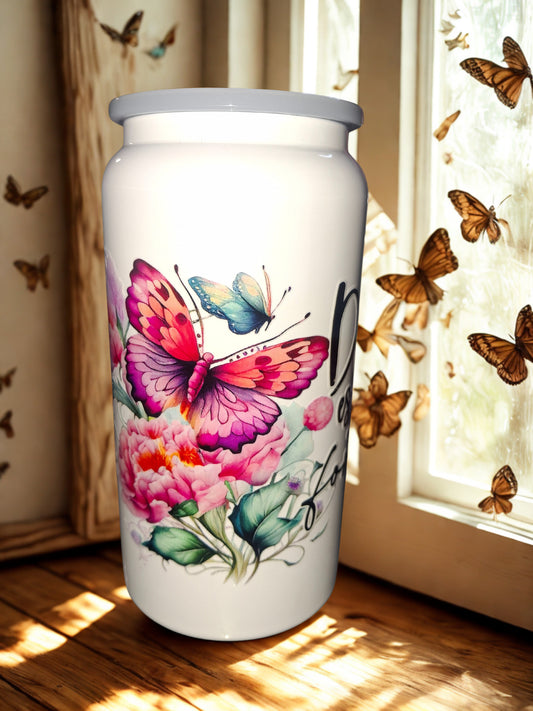 Vaso de acero inoxidable de 16 onzas con estampado "Dios es mi fortaleza" 16 ounce white glass, stainless stell with the print of " Dios es mi fortaleza."