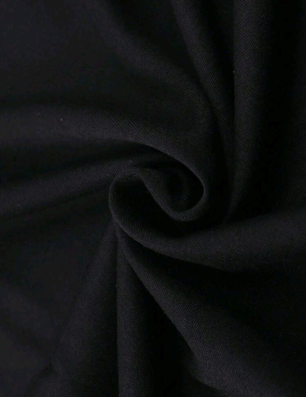 Camiseta casual de manga corta para hombres con impresión de eslogan y cuello redondo.